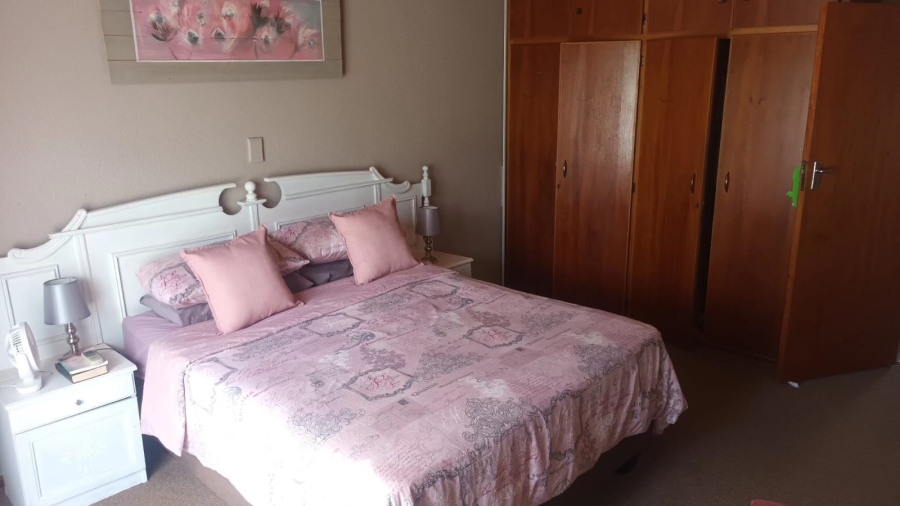 2 Bedroom Property for Sale in Hennenman Free State